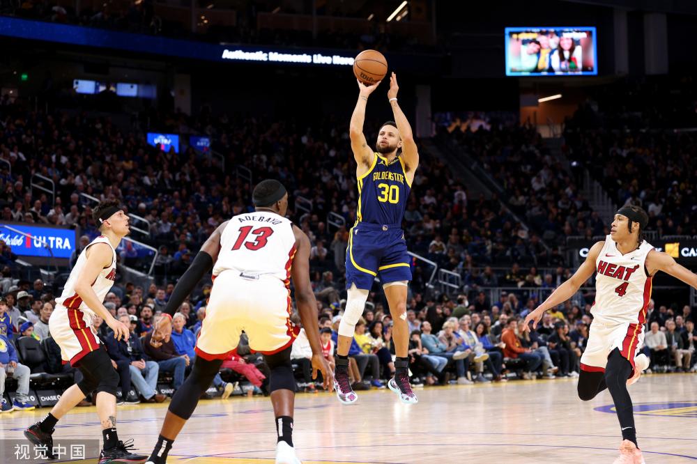 并且迫使赫 并且迫使赫